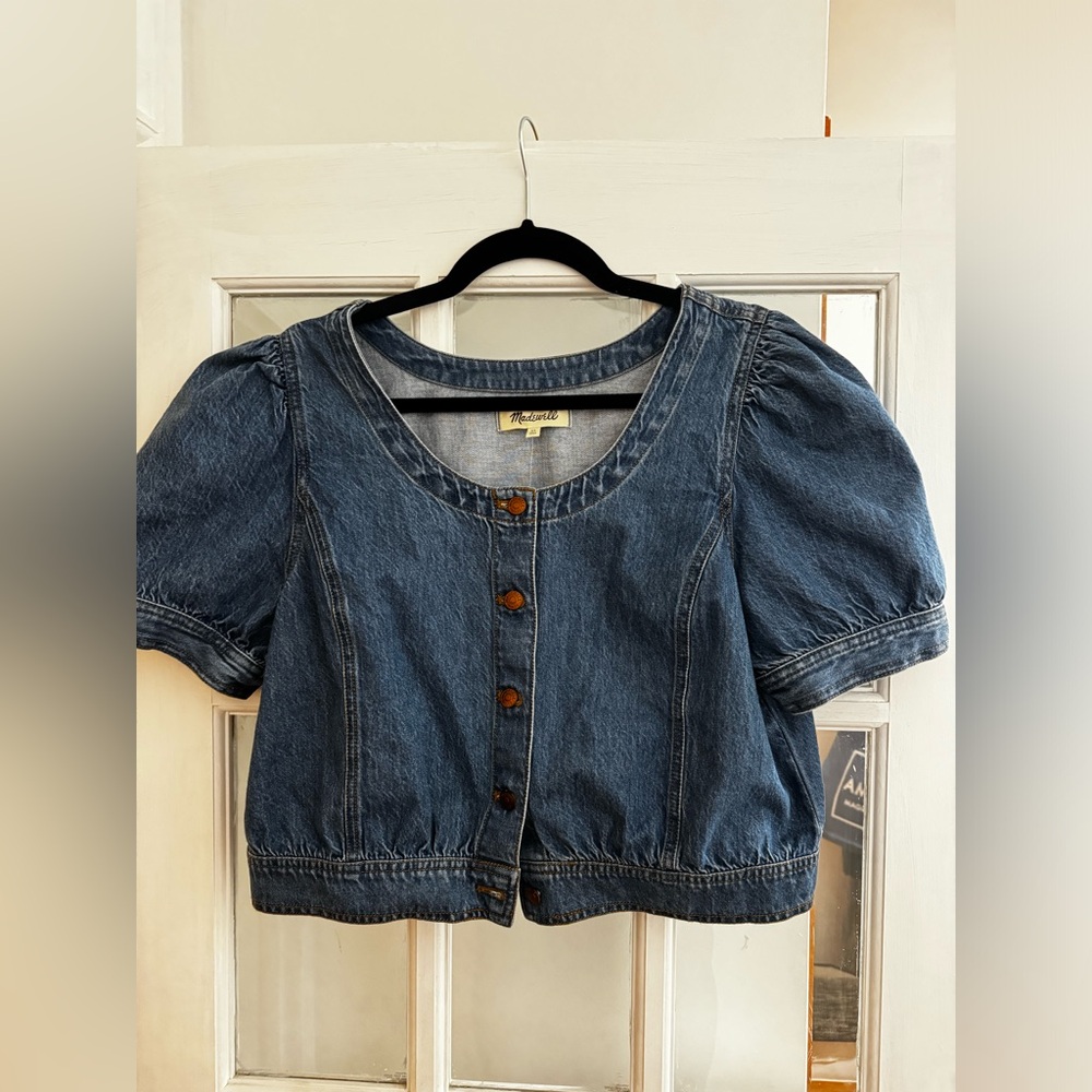 Madewell cute jean summer top!
